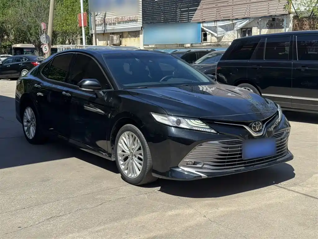 Camry 2019 2.5G Deluxe Edition National VI купить на сайте DeffCars