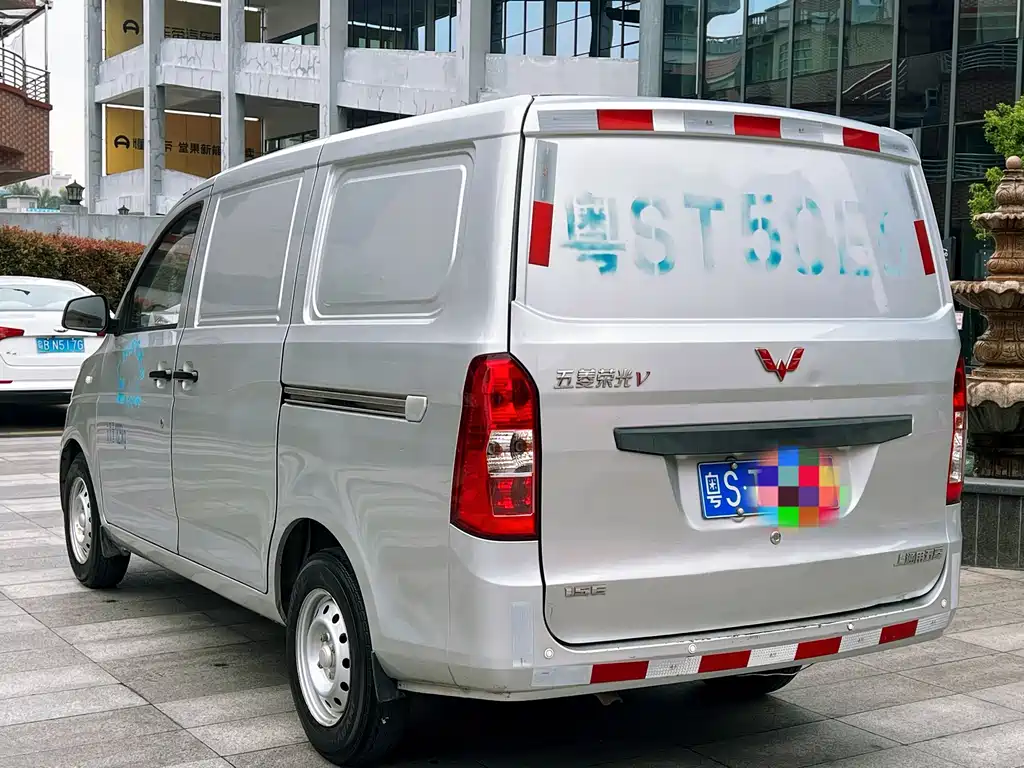 Wuling Rongguang V 2019 1.5L practical van transport truck купить на сайте DeffCars
