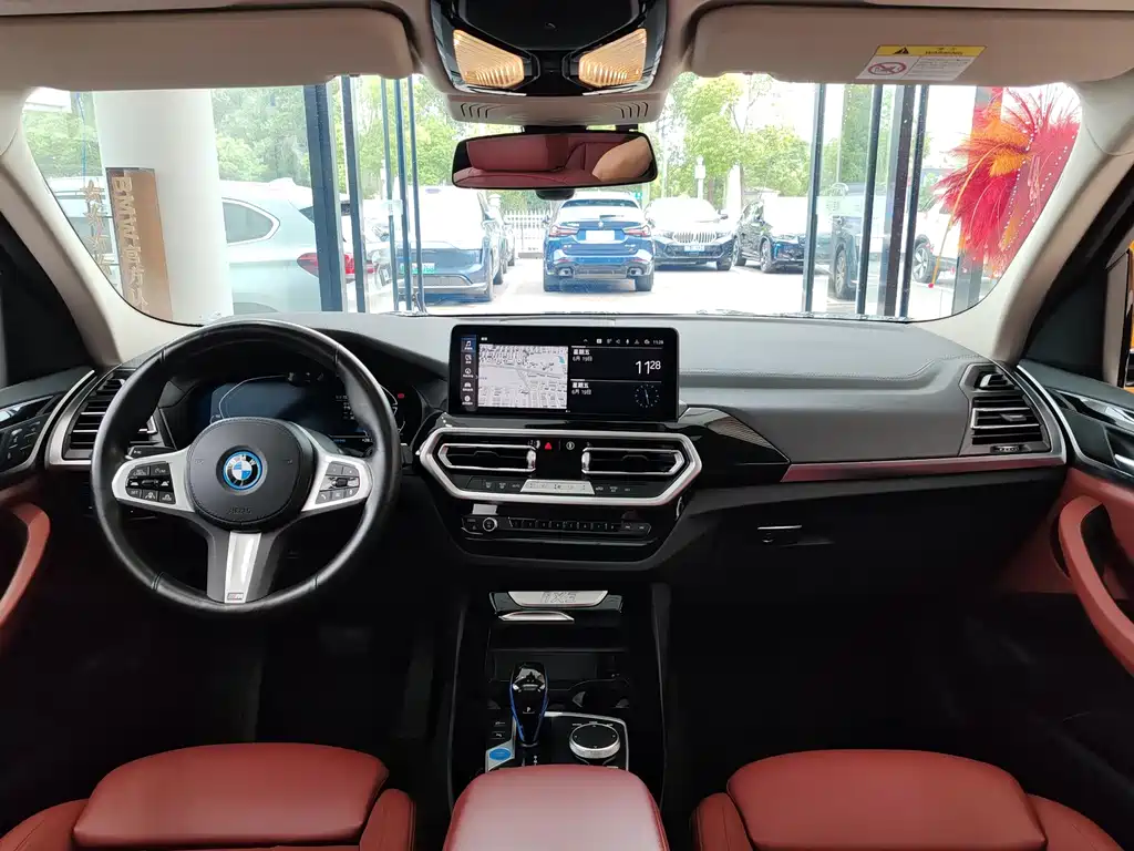 BMW iX3 2022 leading model купить на сайте DeffCars