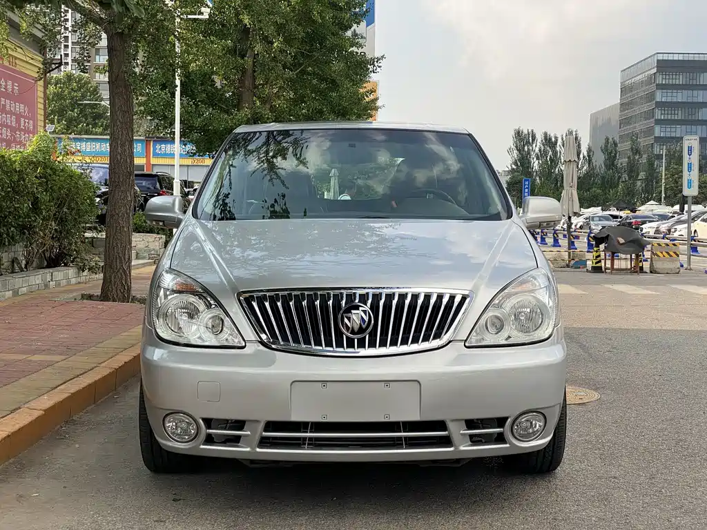 Buick GL8 2011 2.4L LT Executive Edition купить на сайте DeffCars