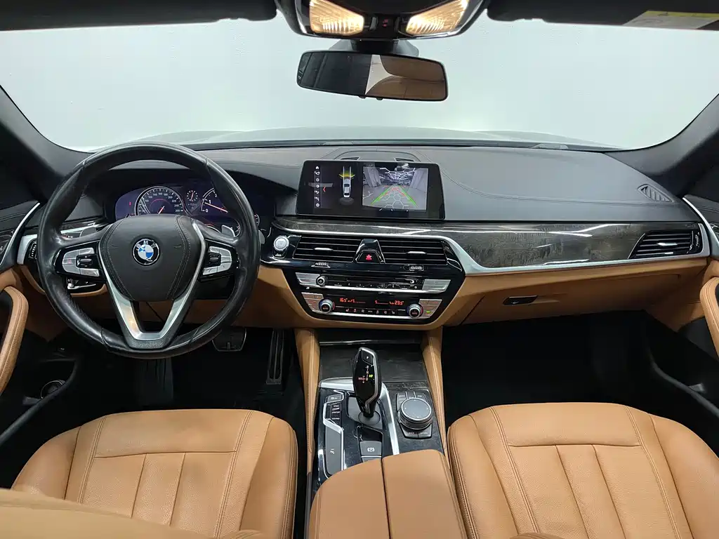 BMW 5 Series 2018 facelift 530Li leading M sports package купить на сайте DeffCars