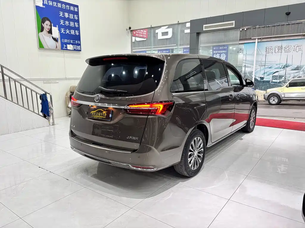 Buick GL8 2023款 陆上公务舱 智享型 купить на сайте DeffCars