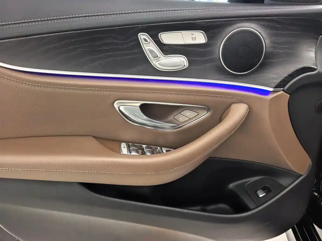 Mercedes E-Class 2018 E200L Sport купить на сайте DeffCars