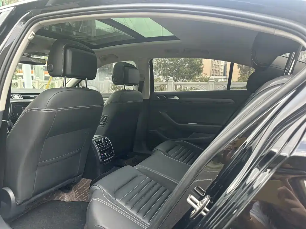 Magotan 2020 330TSI DSG leading model купить на сайте DeffCars