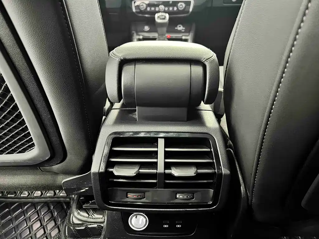 Audi Q3 2022 35 TFSI Fashionable and Dynamic купить на сайте DeffCars