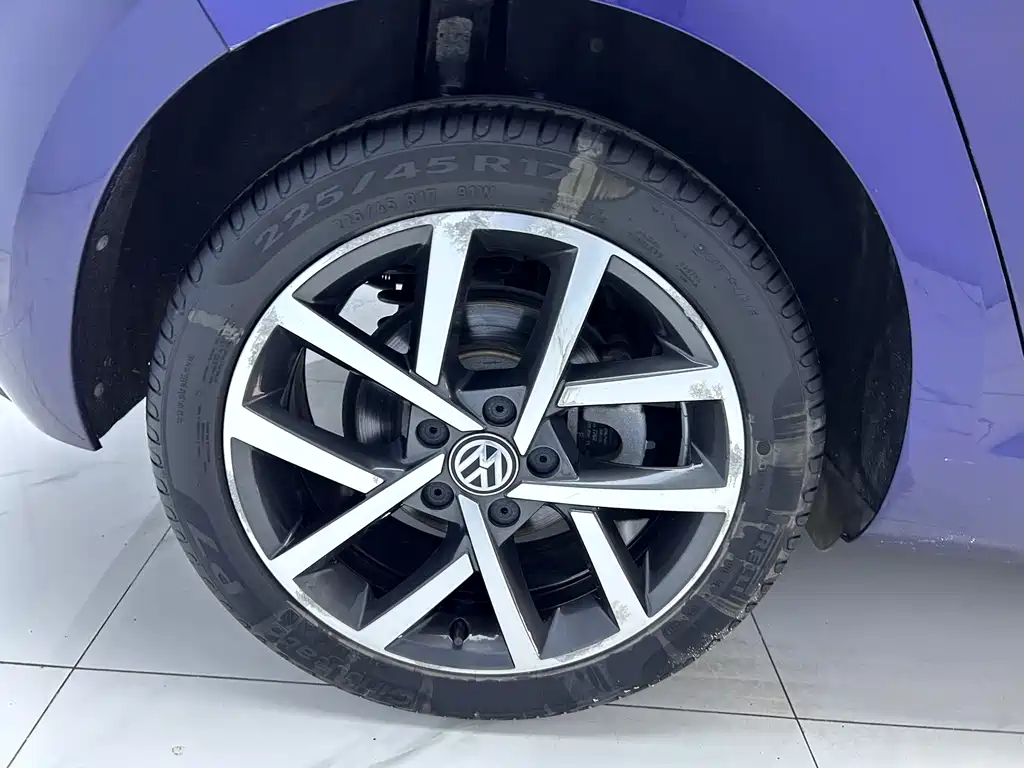 Golf 2020 Beloved Edition 280TSI DSG Comfort Type купить на сайте DeffCars
