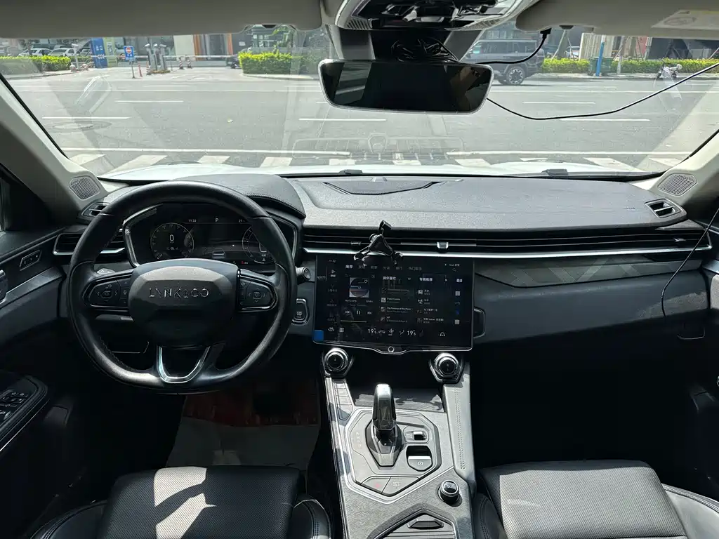 Lynk & Co 01 2021 2.0TD 2WD Pro купить на сайте DeffCars