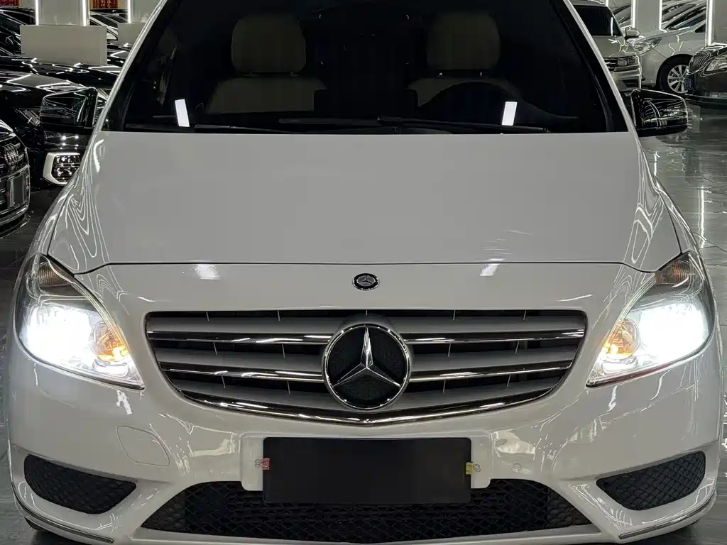 Mercedes B-Class 2012 Model B 180 купить на сайте DeffCars