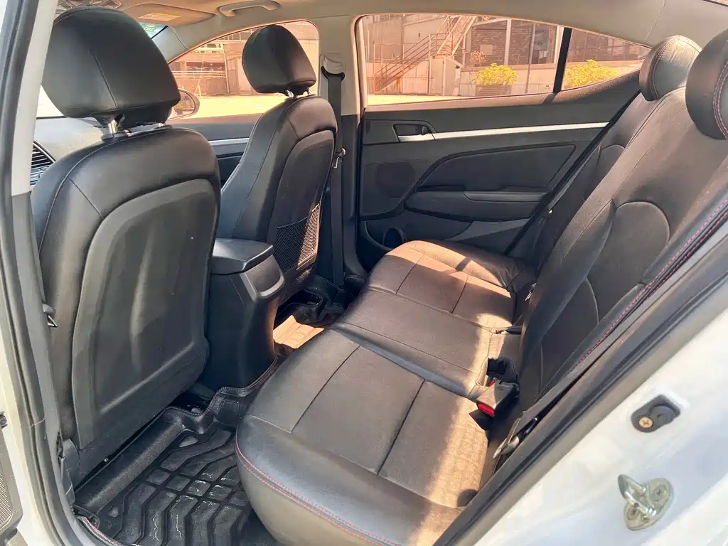 Lingdong 2018 1.6L Automatic 15th Anniversary Special Edition купить на сайте DeffCars