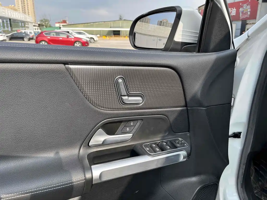 Mercedes-Benz GLB 2020 GLB 200 Dynamic купить на сайте DeffCars