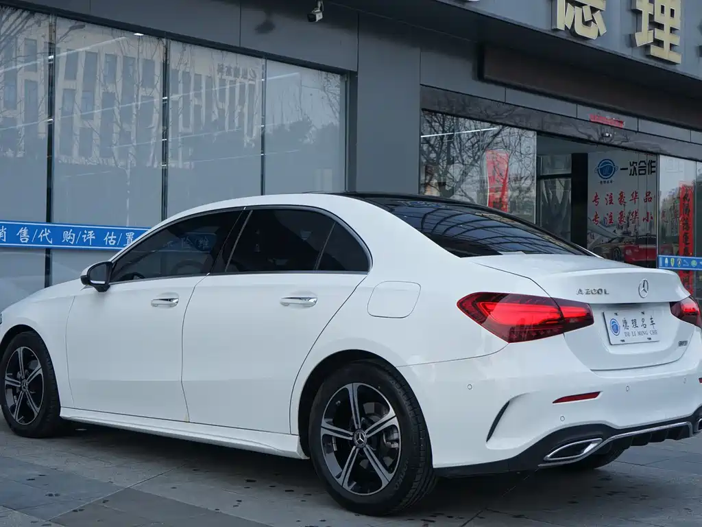 Mercedes-Benz A-Class 2024 A 200 L Fashion купить на сайте DeffCars