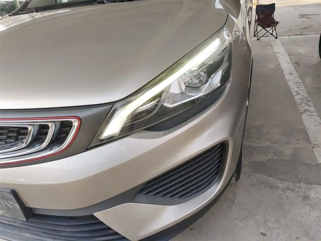 Emgrand GS 2018 trendsetting version 1.4T automatic leading smart connected model купить на сайте DeffCars