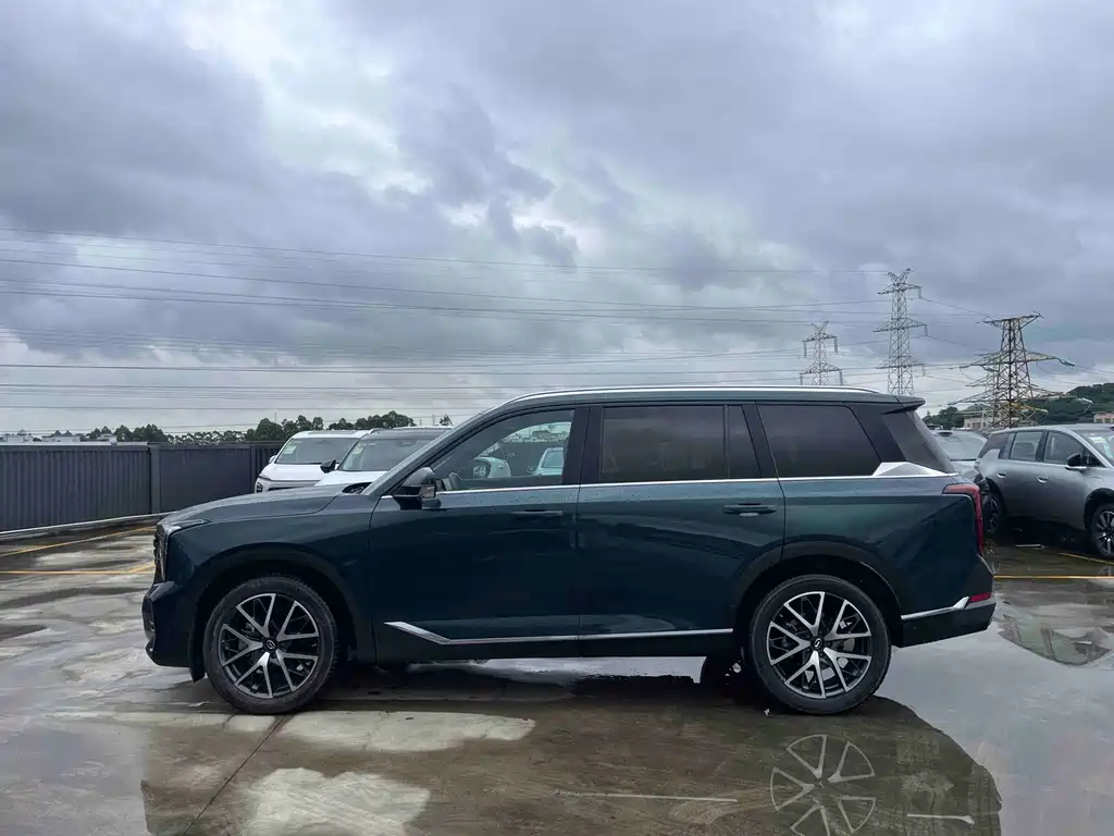 Trumpchi GS8 2024 Pilot Series 2.0TGDI 2WD Luxury Connected Edition 7 Seats купить на сайте DeffCars