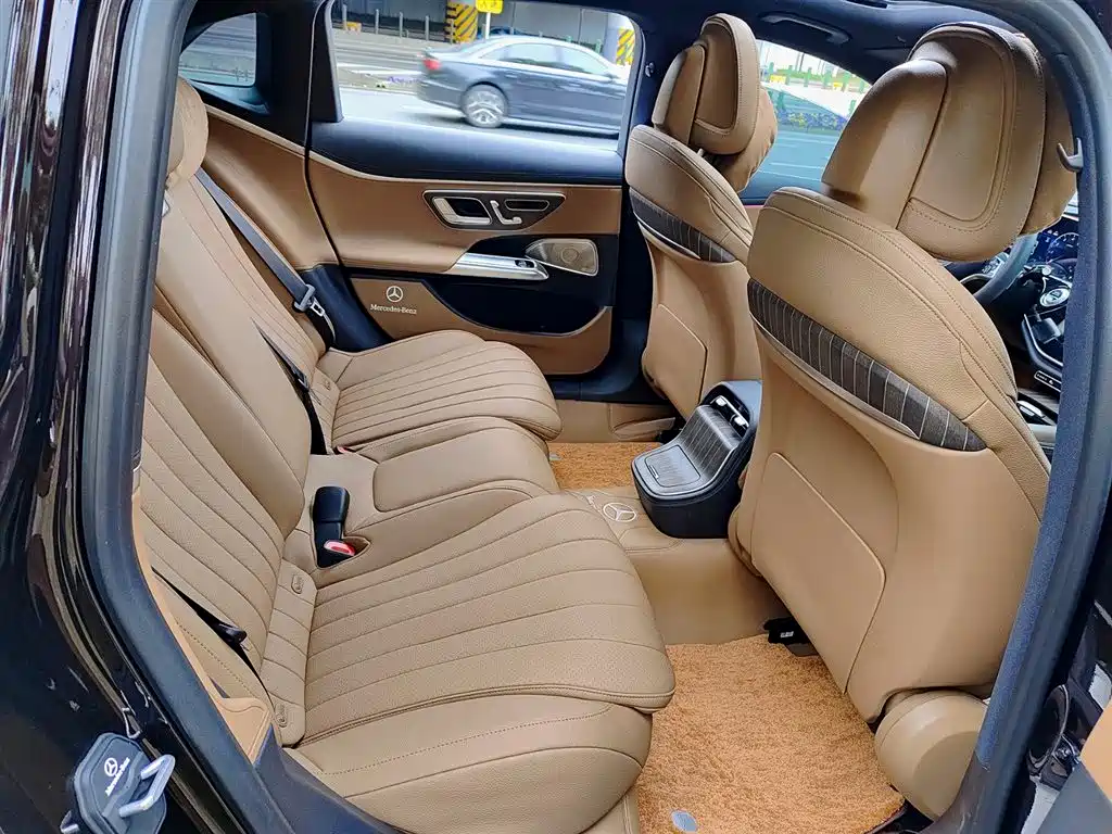 Mercedes-Benz E-Class 2024 E 300 L Luxury Model купить на сайте DeffCars