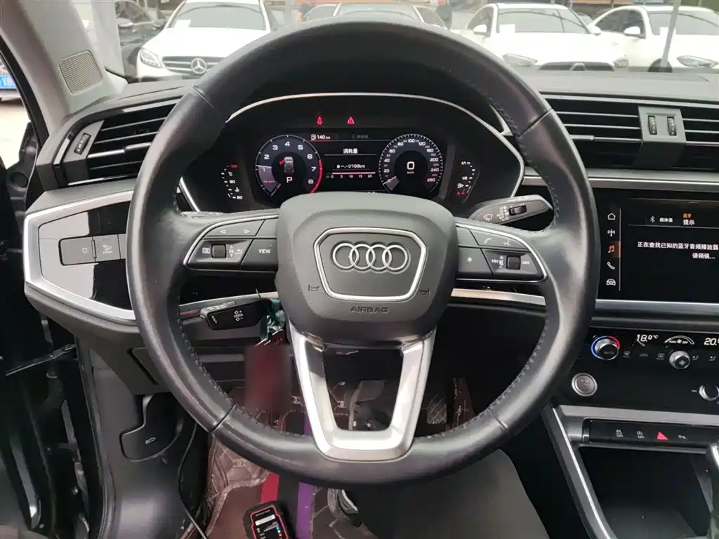 Audi Q3 2021 35 TFSI Enterprising and Elegant Model купить на сайте DeffCars