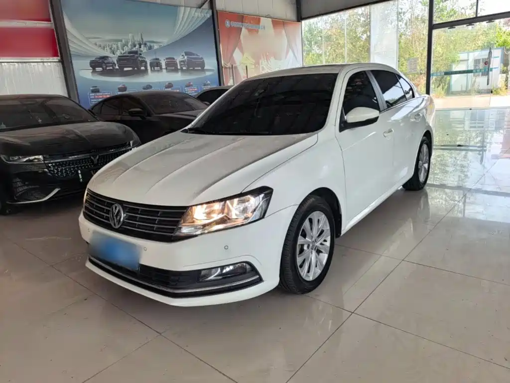 Lavida 2015 1.6L automatic comfort version купить на сайте DeffCars