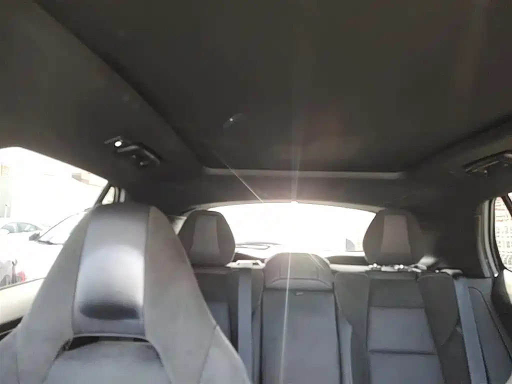 Lynk & Co 01 2023 1.5TD EM-F PM купить на сайте DeffCars