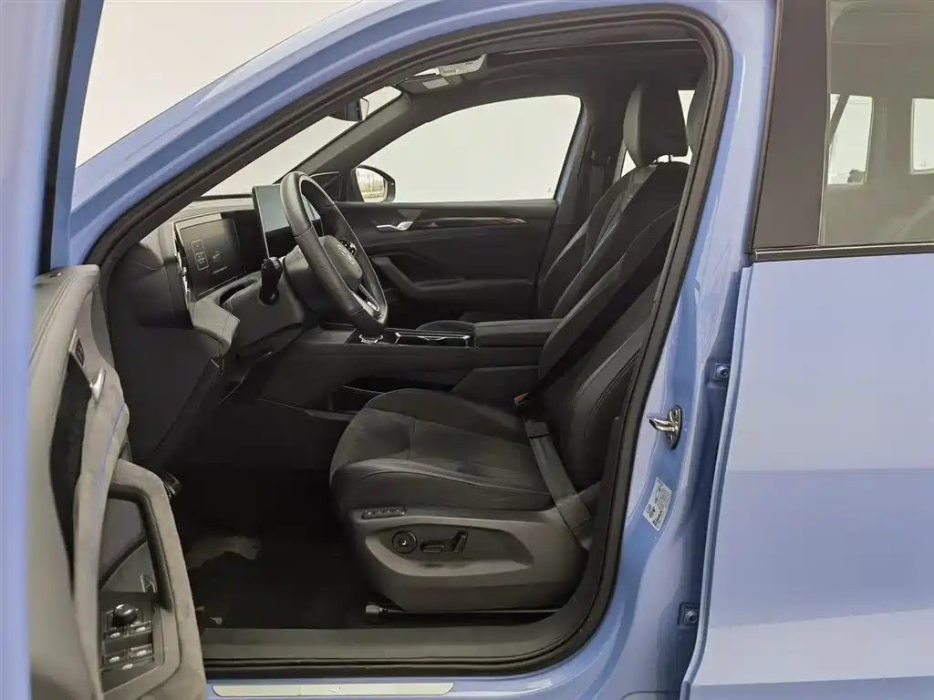 Tiguan L 2024 PRO 380TSI four-wheel drive R-Line Zhizun Edition купить на сайте DeffCars