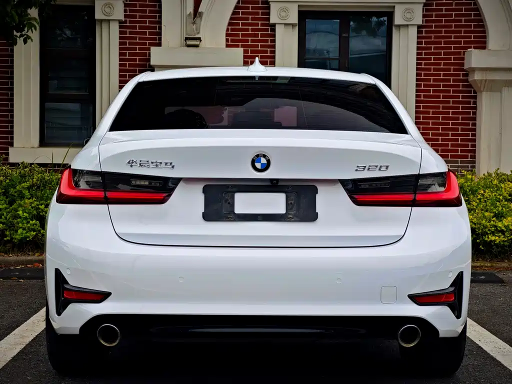 BMW 3 Series 2021 facelift 320i sports package купить на сайте DeffCars