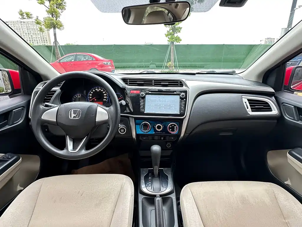 Fengfan 2015 1.5L CVT Comfort Edition купить на сайте DeffCars