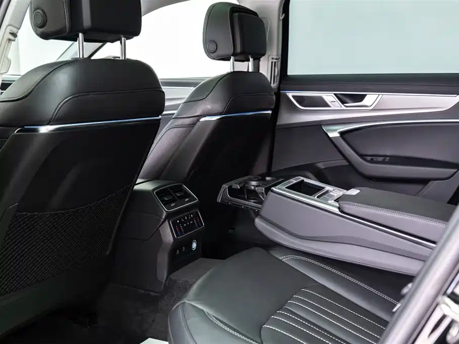 Audi A6L 2023 45 TFSI Premium Elegant Model купить на сайте DeffCars