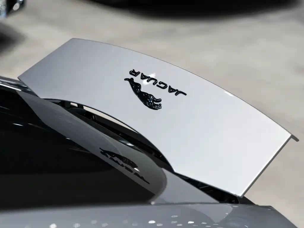 Jaguar F-TYPE 2024 P300 75th Anniversary Collection Hardtop Edition купить на сайте DeffCars