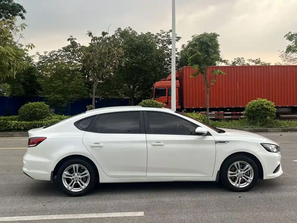 MG6 2018 20T Automatic Elite Smart Connected Edition National VI купить на сайте DeffCars