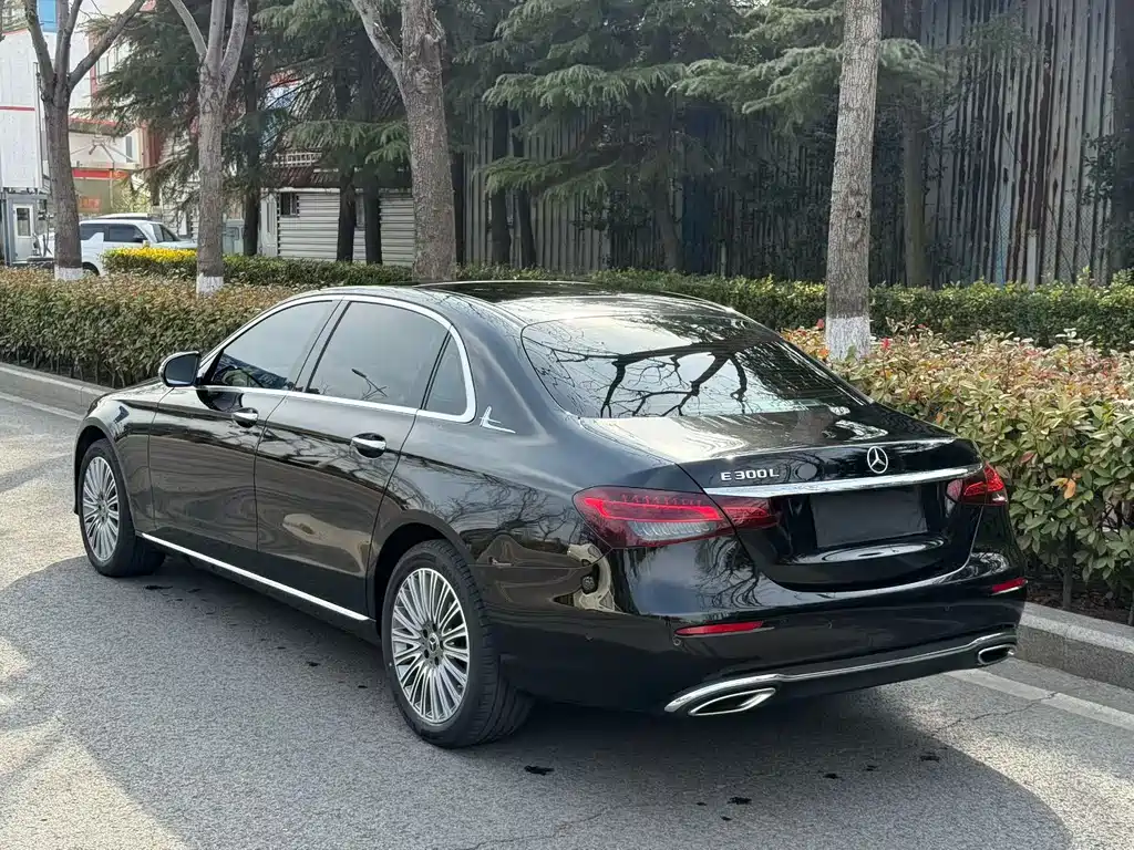 Mercedes-Benz E-Class 2023 E 300 L Luxury Model купить на сайте DeffCars