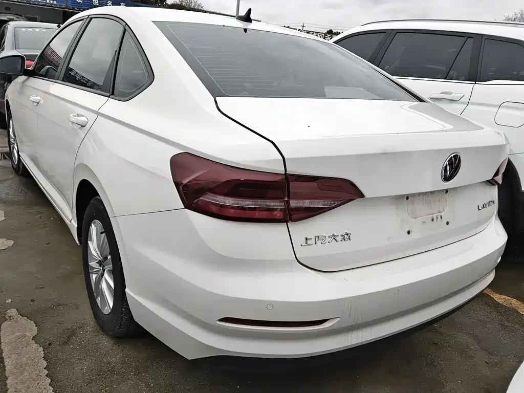 Lavida 2021 1.5L automatic fashion version купить на сайте DeffCars