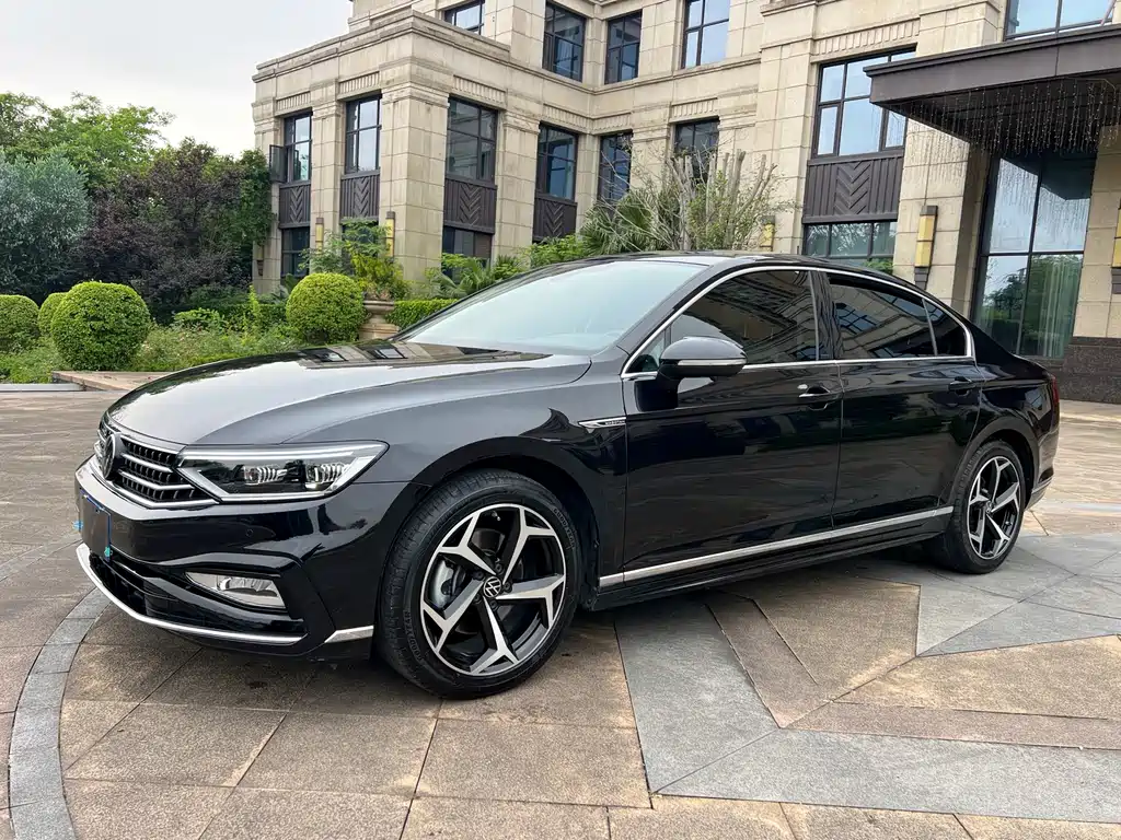 Magotan 2023 2 million commemorative edition 330TSI DSG luxury model купить на сайте DeffCars