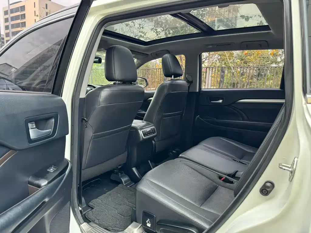Highlander 2015 2.0T four-wheel drive luxury version 7 seats купить на сайте DeffCars