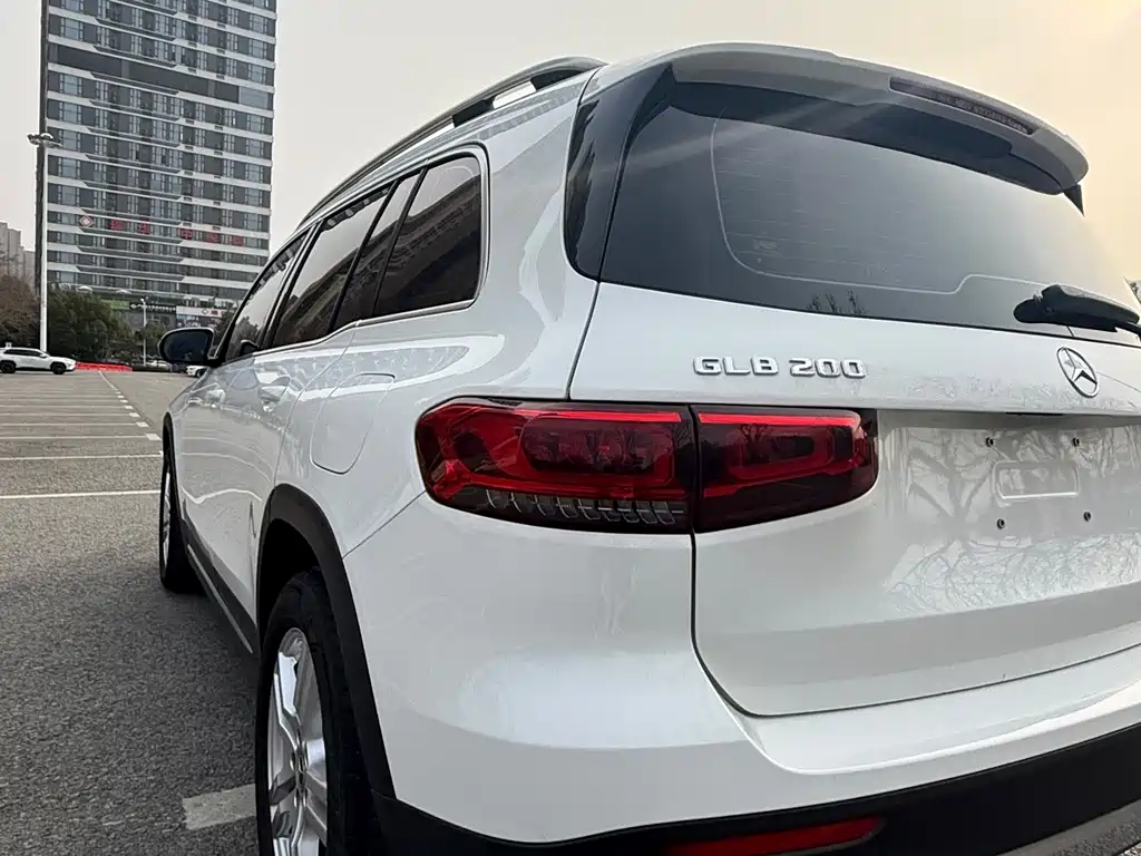 Mercedes-Benz GLB 2023 GLB 200 Dynamic купить на сайте DeffCars
