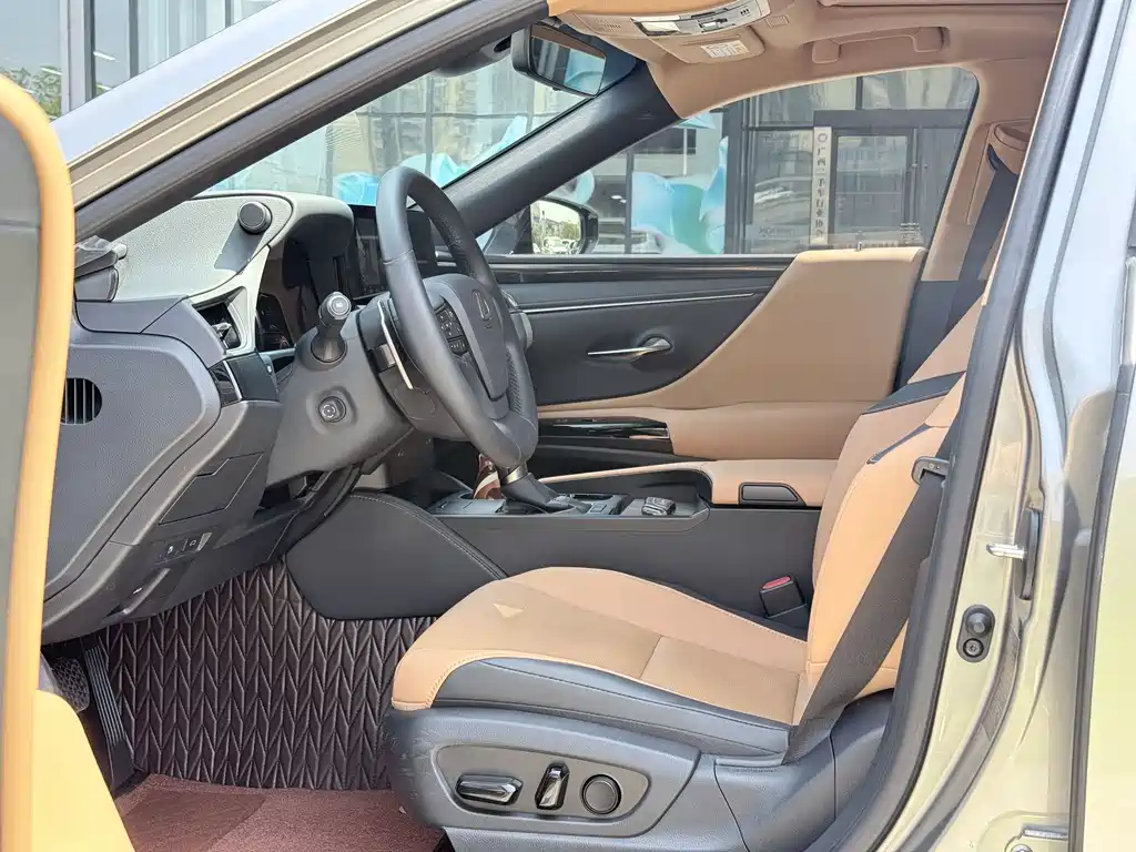 Lexus ES 2022 200 Excellence Edition купить на сайте DeffCars