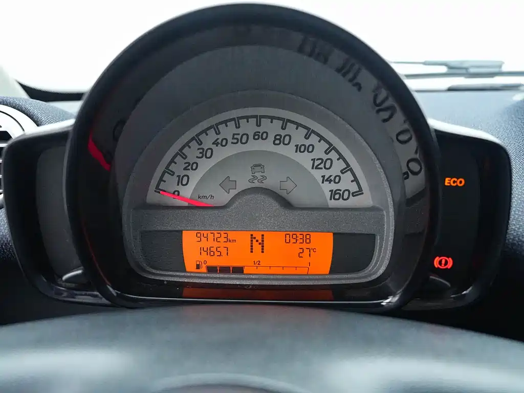 smart fortwo 2011 1.0 MHD hardtop standard version купить на сайте DeffCars