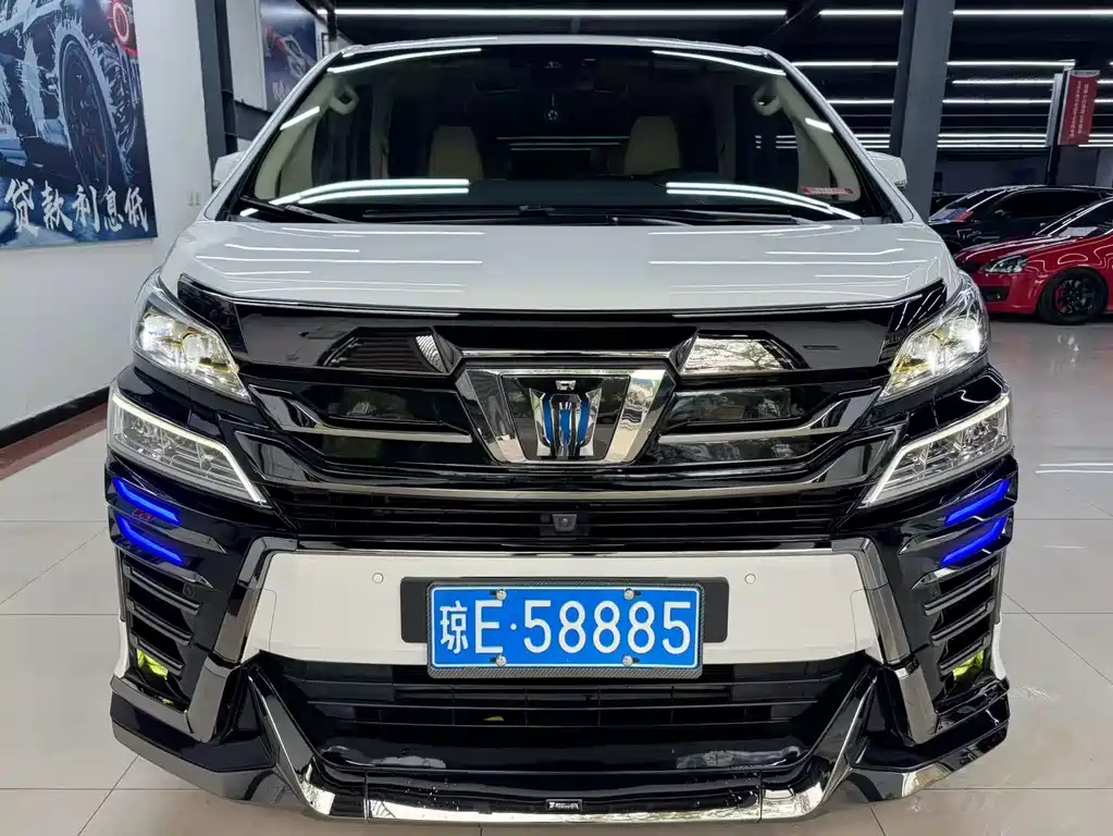 Wilfa 2021 Crown Dual Engine 2.5L HV Premium Edition купить на сайте DeffCars