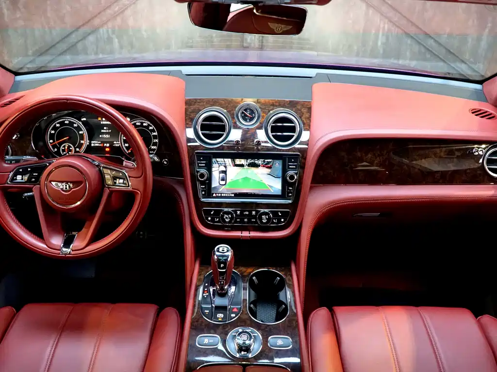 Bentayga 2017 6.0T Standard Edition купить на сайте DeffCars