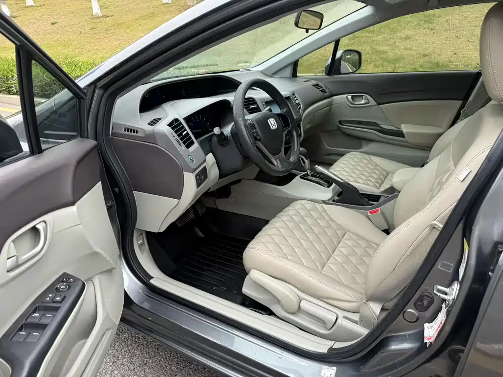 Civic 2013 10th Anniversary 1.8L Automatic Comfort Edition купить на сайте DeffCars