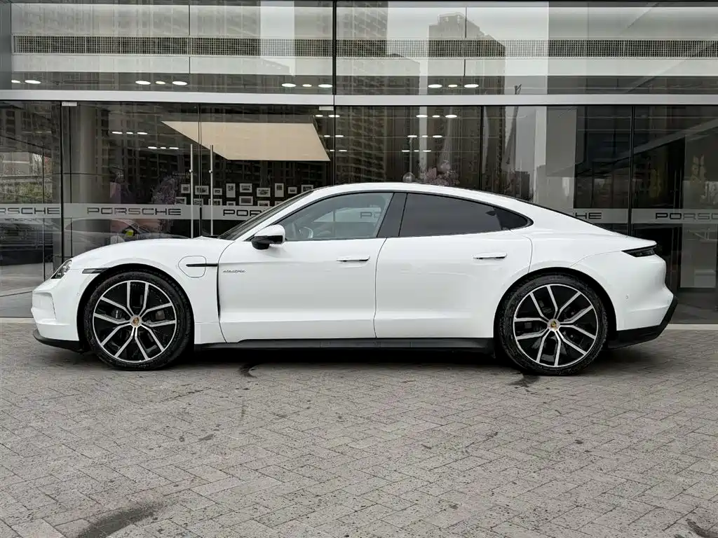 Taycan 2024 Taycan 4 купить на сайте DeffCars