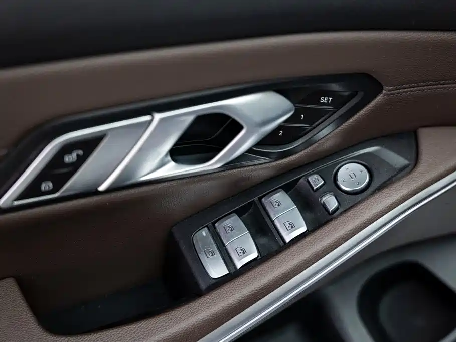 BMW 3 Series 2023 330i M Sports Night Package купить на сайте DeffCars