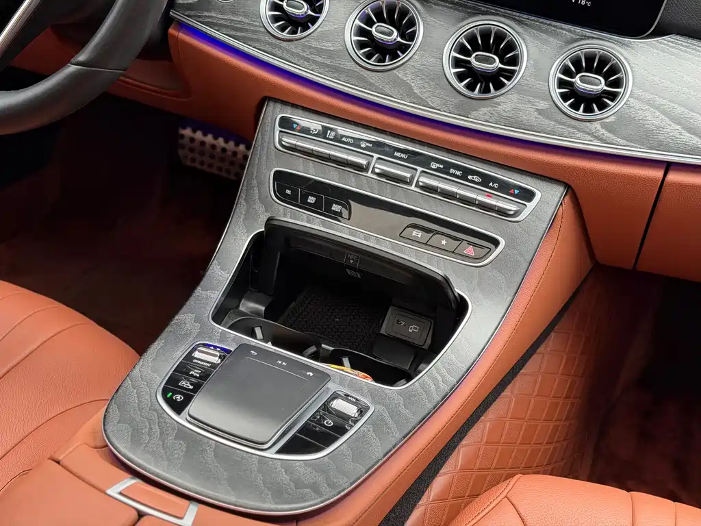 Mercedes-Benz CLS 2023 facelift CLS 300 luxury model купить на сайте DeffCars