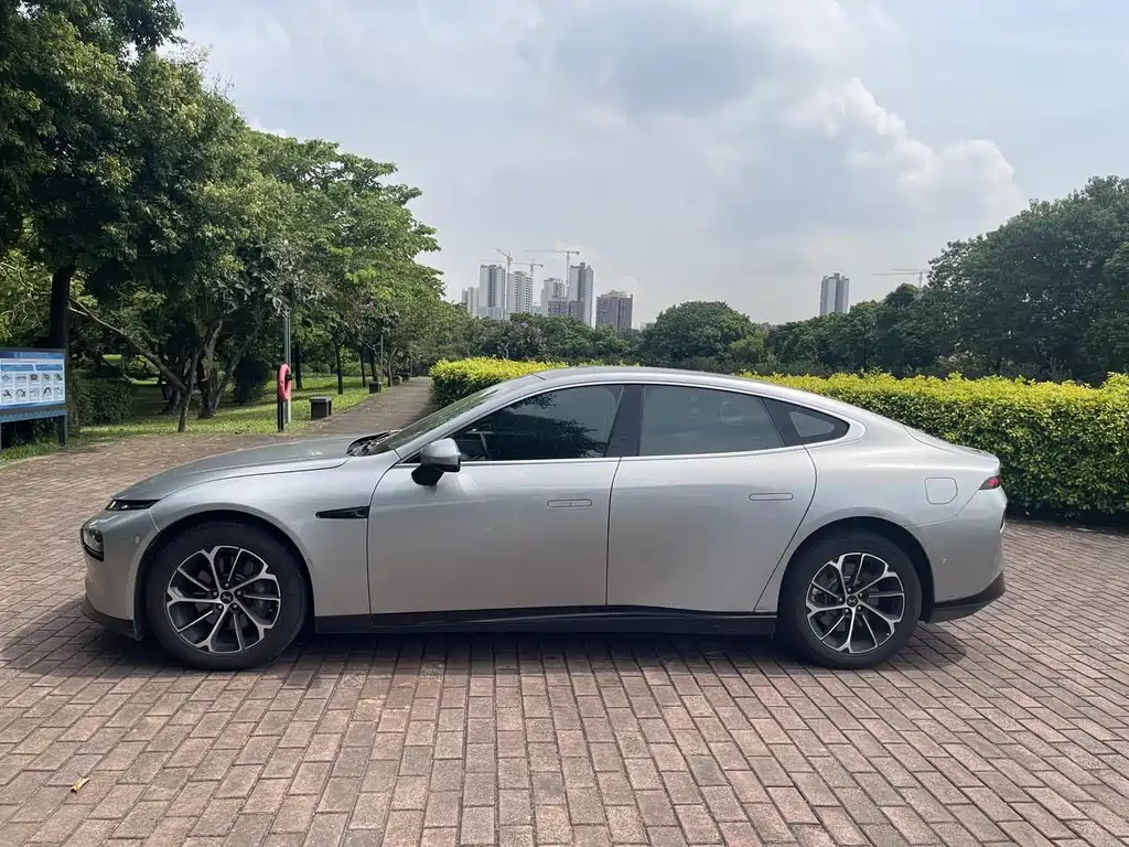 Xpeng P7 2022 model 625E купить на сайте DeffCars