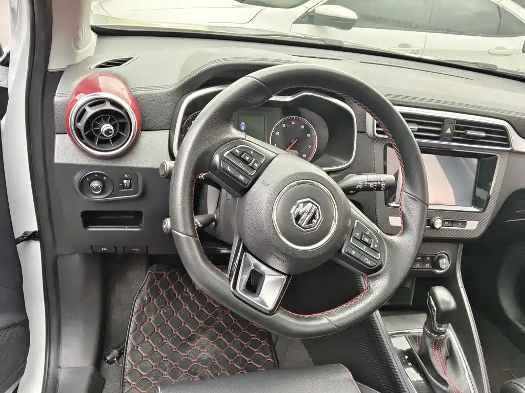 MG ZS 2017 16T automatic flagship Internet version купить на сайте DeffCars