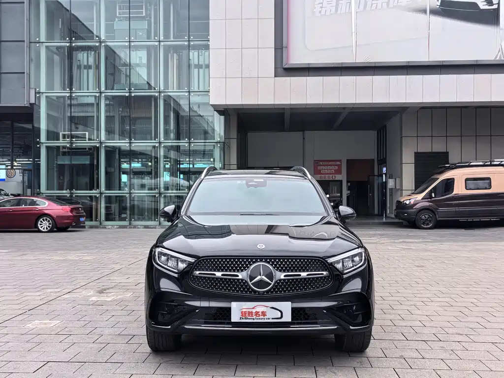 Mercedes-Benz GLC 2023 GLC 260 L 4MATIC luxury model 7 seats купить на сайте DeffCars