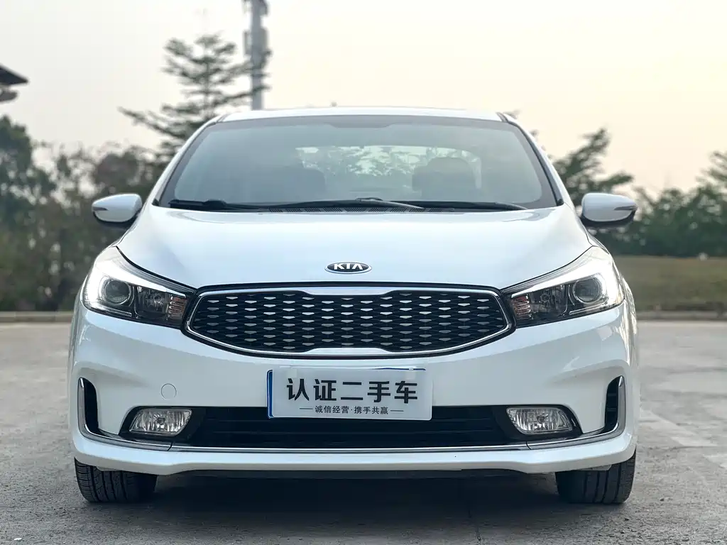 Kia K3 2017 1.6L Automatic 15th Anniversary Special Edition GLS купить на сайте DeffCars