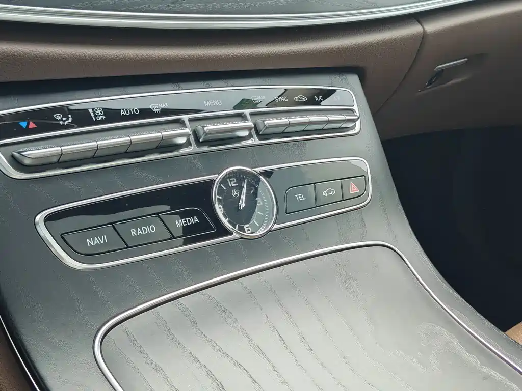 Mercedes-Benz E-Class 2019 E 300 L Sports Luxury купить на сайте DeffCars