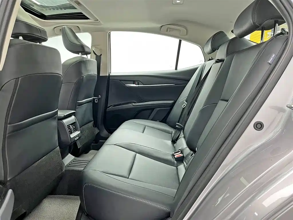 Camry 2026 2.0E Elite Edition купить на сайте DeffCars