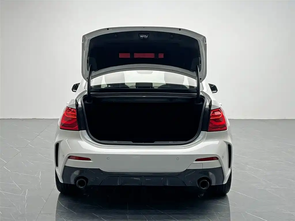 BMW 1 Series 2021 120i M Sports Night Edition купить на сайте DeffCars