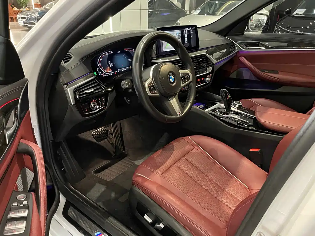 BMW 5 Series 2021 525Li M Sports Package купить на сайте DeffCars