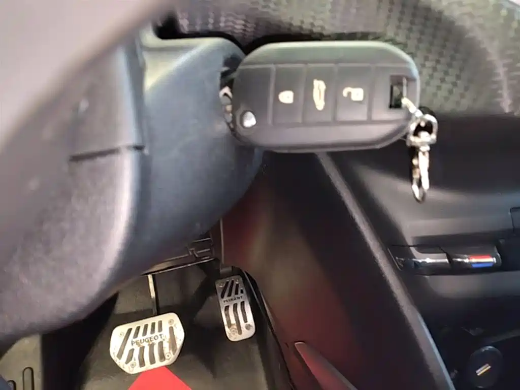Peugeot 2008 2018 1.6L Automatic Fashion Edition купить на сайте DeffCars