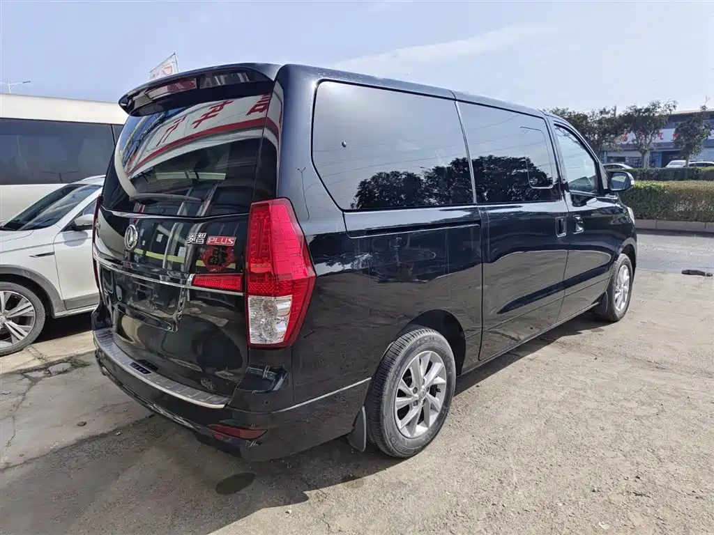 Lingzhi PLUS 2021 2.0L manual luxury model 7 seats купить на сайте DeffCars